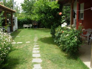 ΕΝΟΙΚΙΑΖΟΜΕΝΑ ΔΩΜΑΤΙΑ ΣΤΗ ΒΕΛΙΚΑ ΚΕΛΕΠΟΥΡΗ ΕΛΛΗ