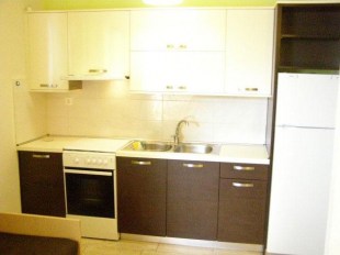 ΕΝΟΙΚΙΑΖΟΜΕΝΑ ΔΩΜΑΤΙΑ ΣΤΗ ΒΕΛΙΚΑ ΚΕΛΕΠΟΥΡΗ ΕΛΛΗ