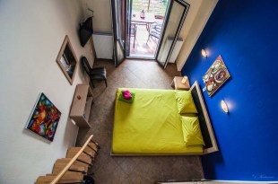 ΚΟΜΜΑΤΗ ΠΑΡΑΣΚΕΥΗ ΣΩΤΗΡΙΤΣΑ ENOIKIAZOMENA ΔΩΜΑΤΙΑ & ΔΙΑΜΕΡΙΣΜΑΤΑ